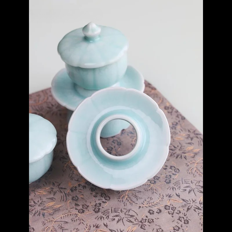 Celadon with Holy Water Cup Ce - Celadon Ceramic Cup recension och pris